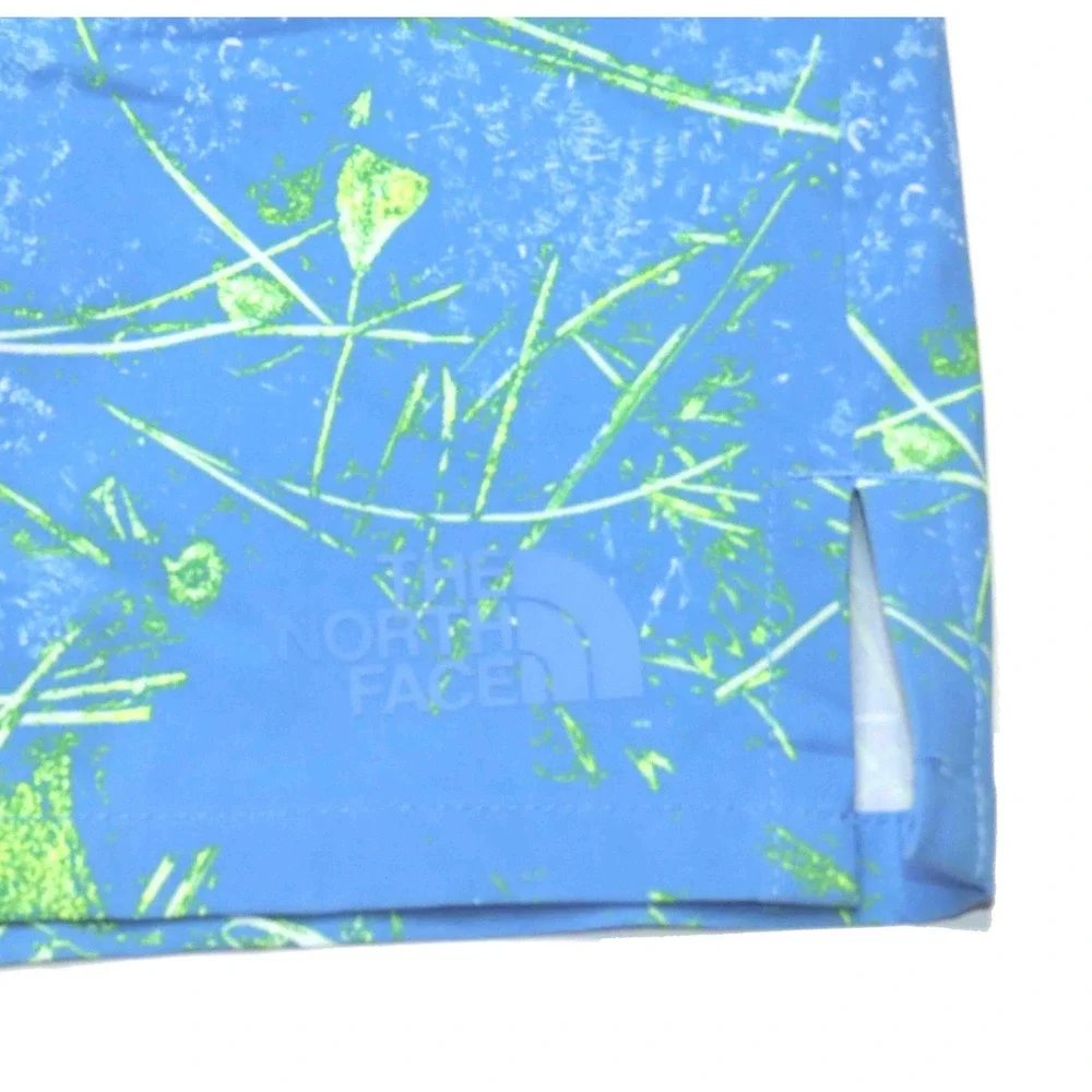 The North Face Wander Blue SuperSonic Print Standard Fit Dry Shorts Mens Size XL